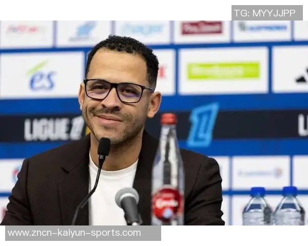 罗塞尼尔期待球队展现流畅足球让球迷尽享精彩表现